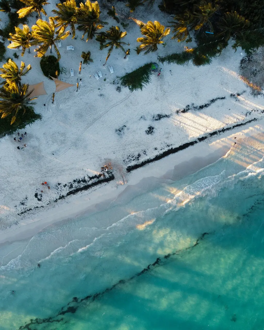 Aerial view of the beach and turquoise sea in Playa del Carmen